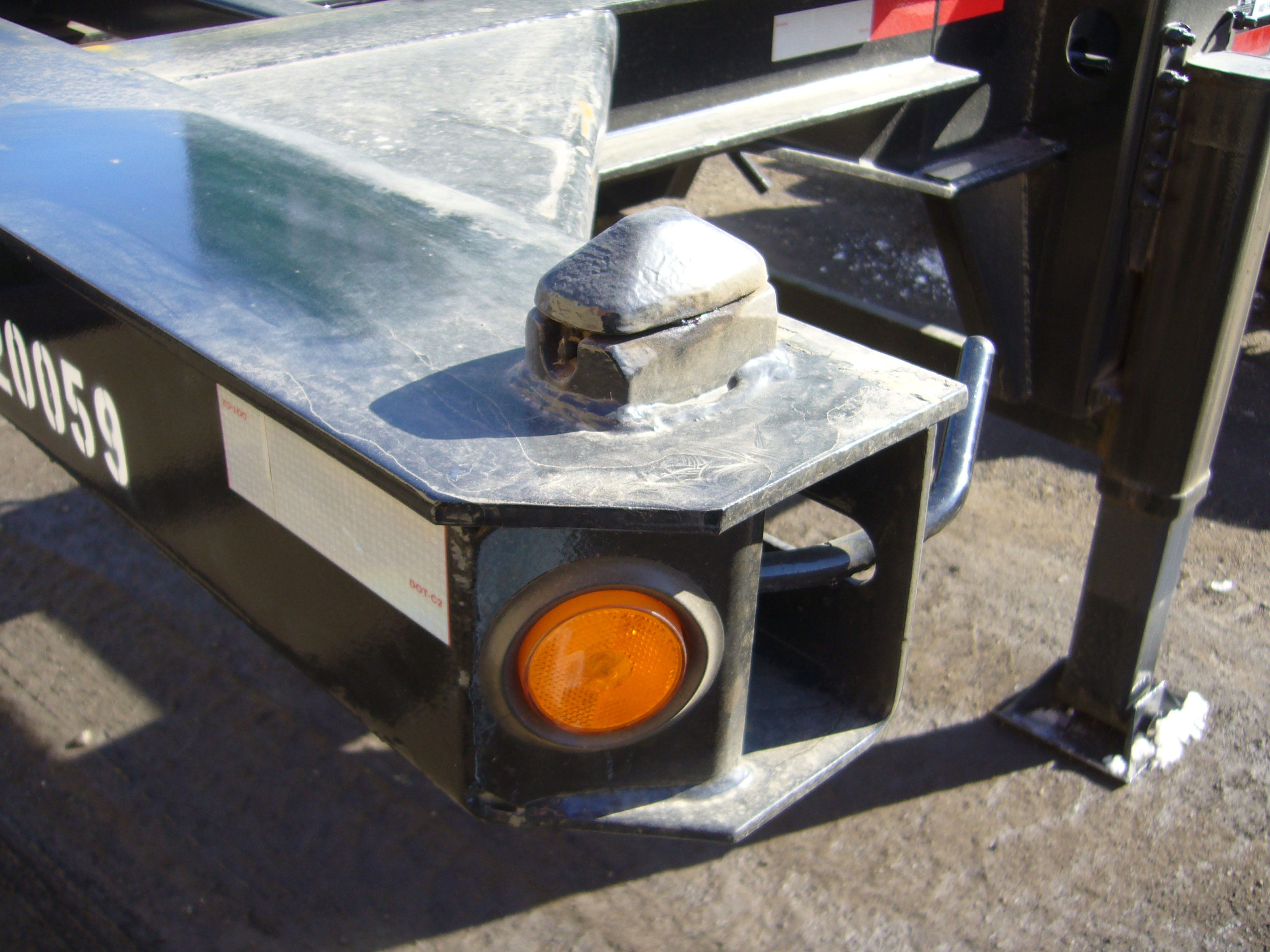 TRS stocks chassis and offer the sale of new and used parts