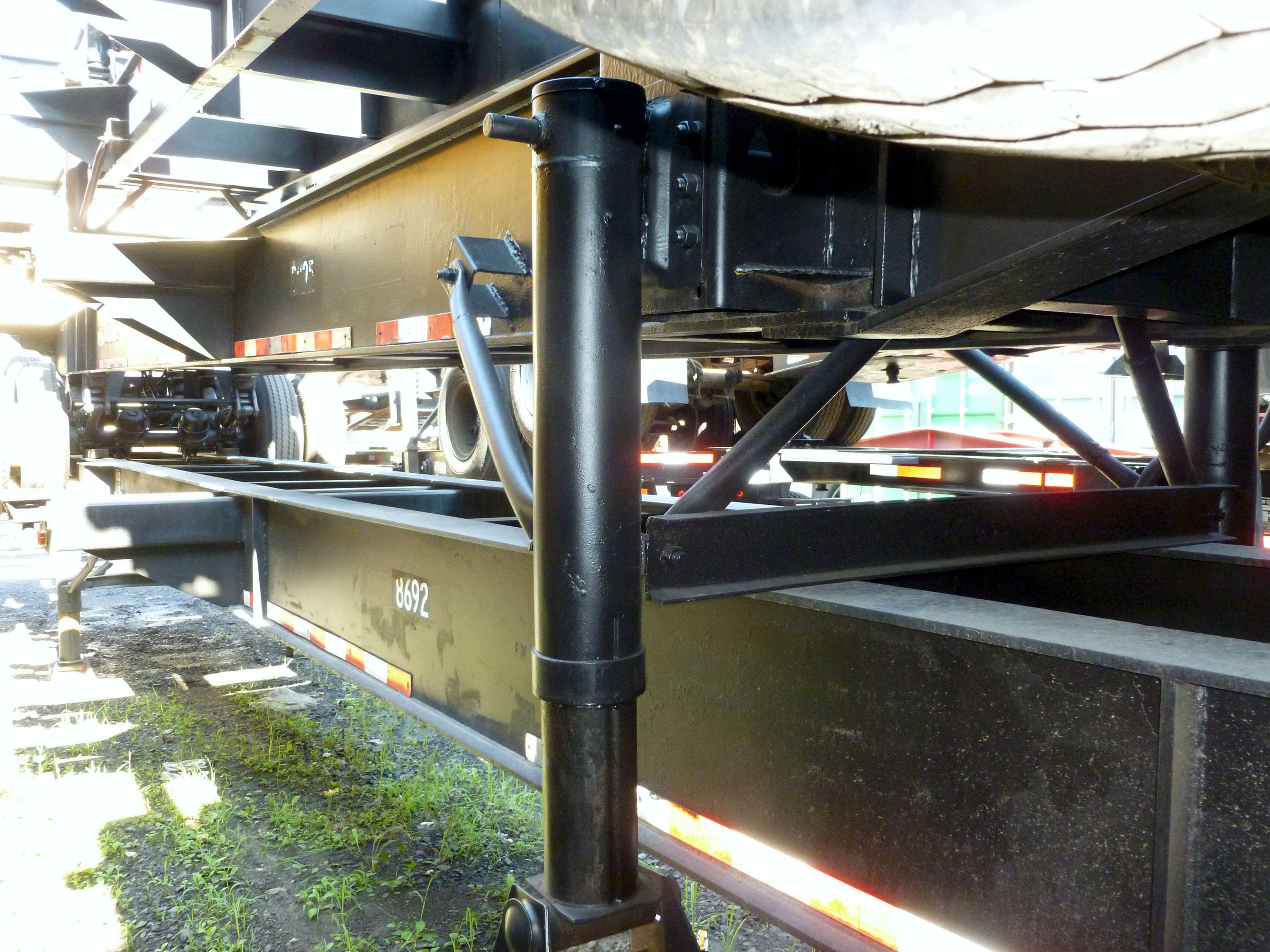 TRS containers can repair your ISO container chassis